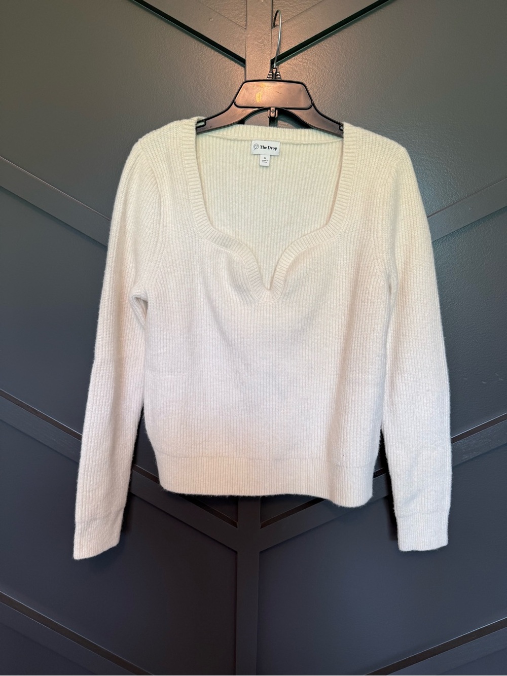 ☀️🌊 The Drop Women's Cream Ribbed Notch-Neck Sweater NWOT